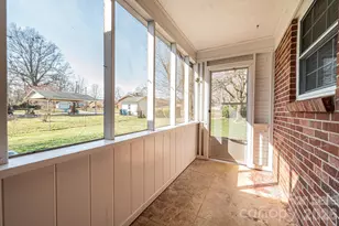 1425 5th St NE, Hickory, NC 28601 - Photo 41