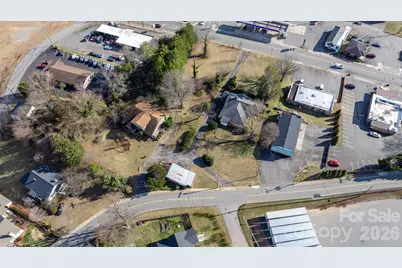 636 Main Street E, Valdese, NC 28690 - Photo 13