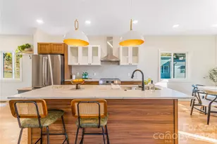 67 Crestfield Ave, Asheville, NC 28804 - Photo 3