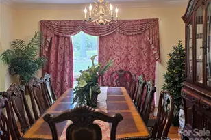 14325 Fountain Ln, Charlotte, NC 28278 - Photo 9