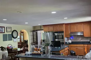 14325 Fountain Ln, Charlotte, NC 28278 - Photo 11