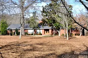 14325 Fountain Ln, Charlotte, NC 28278 - Photo 1