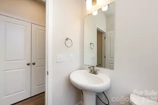 909 Archway Ln, Charlotte, NC 28217 - Photo 21