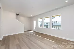 909 Archway Ln, Charlotte, NC 28217 - Photo 5