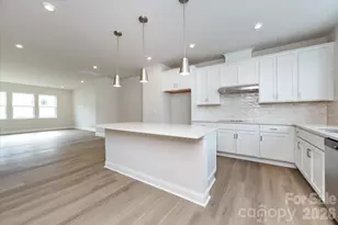 909 Archway Ln, Charlotte, NC 28217 - Photo 15