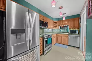 1300 Reece Rd, Charlotte, NC 28209 - Photo 11