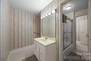 1300 Reece Rd, Charlotte, NC 28209 - Photo 17