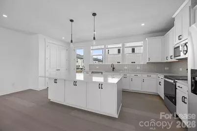 7102 Westrow Avenue, Charlotte, NC 28278 - Photo 11