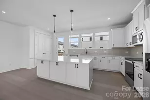 7102 Westrow Ave, Charlotte, NC 28278 - Photo 11