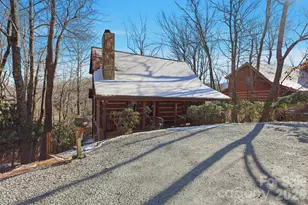 380 Devils Lake Dr, Seven Devils, NC 28604 - Photo 3