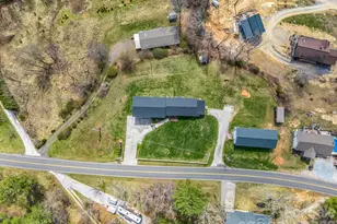 1086 Carters Ridge Rd, Spruce Pine, NC 28777 - Photo 39