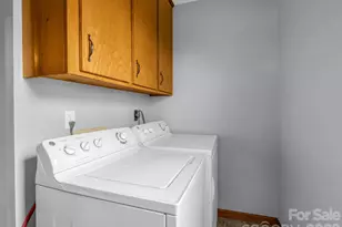 1086 Carters Ridge Rd, Spruce Pine, NC 28777 - Photo 11