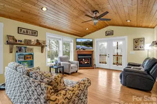 1086 Carters Ridge Rd, Spruce Pine, NC 28777 - Photo 25