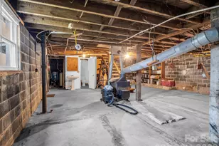 1086 Carters Ridge Rd, Spruce Pine, NC 28777 - Photo 37