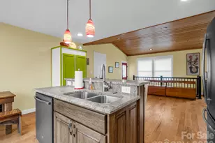 1086 Carters Ridge Rd, Spruce Pine, NC 28777 - Photo 29