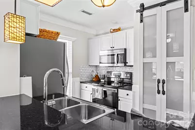 18797 Vineyard Point Lane, Cornelius, NC 28031 - Photo 9