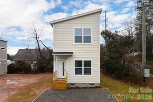 4 Wyndom Ln, Asheville, NC 28805 - Photo 1