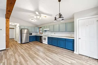 205 Mint Way, Flat Rock, NC 28731 - Photo 5