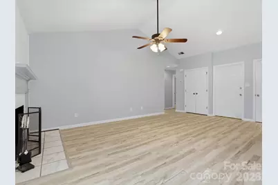 9404 S Vicksburg Park Court, Charlotte, NC 28210 - Photo 9