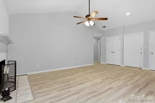 9404 S Vicksburg Park Ct, Charlotte, NC 28210 - Photo 9