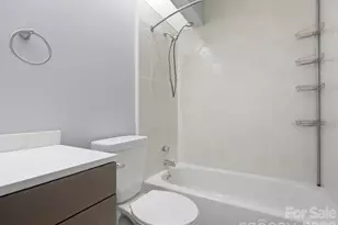 9404 S Vicksburg Park Ct, Charlotte, NC 28210 - Photo 21