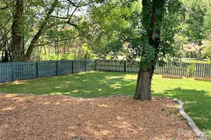 5416 Grafton Dr, Charlotte, NC 28215 - Photo 35