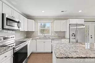 5416 Grafton Dr, Charlotte, NC 28215 - Photo 13