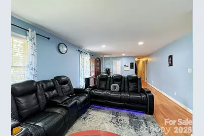 2209 Laura Drive, Charlotte, NC 28212 - Photo 7