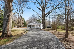 622 Neelys Creek Rd, Rock Hill, SC 29730 - Photo 3