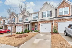 3941 Rothwood Ln, Harrisburg, NC 28075 - Photo 3