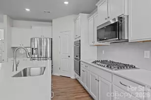 15721 White Quartz Ln, Davidson, NC 28036 - Photo 11