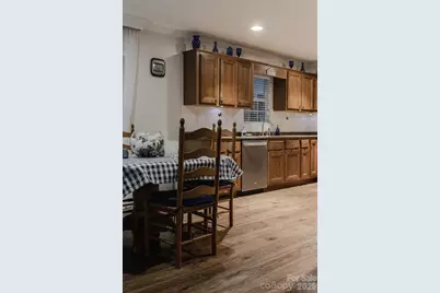 124 Hood Heights, Hendersonville, NC 28739 - Photo 7