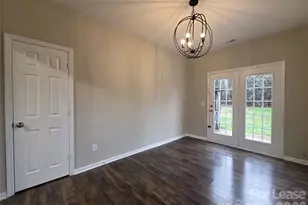 2023 Heywood Ave, Charlotte, NC 28208 - Photo 9