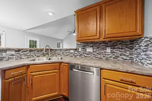 118 Sundance Cir, Statesville, NC 28625 - Photo 7