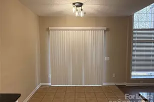 7501 Lady Bank Dr, Charlotte, NC 28269 - Photo 5