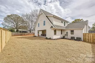 815 Hartness Ave, Charlotte, NC 28211 - Photo 31