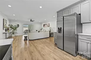 815 Hartness Ave, Charlotte, NC 28211 - Photo 11