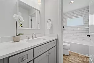 815 Hartness Ave, Charlotte, NC 28211 - Photo 23