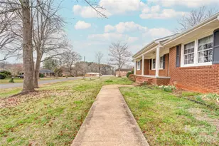 2926 Lake Dr, Shelby, NC 28152 - Photo 35