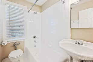 107 S Laurel Ave, Charlotte, NC 28207 - Photo 13