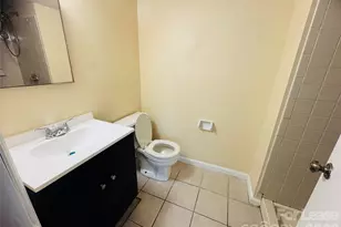 9541 Shannon Green Dr, Charlotte, NC 28213 - Photo 9