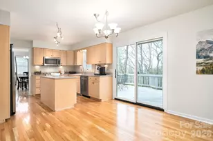 107 Ballantree Dr, Asheville, NC 28803 - Photo 17
