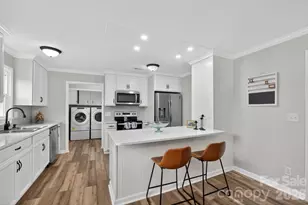 1037 Prestwood Dr SE, Lenoir, NC 28645 - Photo 3