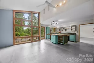 27 Rosebud Ln, Fairview, NC 28730 - Photo 11