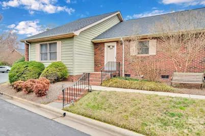 1300 Larchmont Place #504, Salisbury, NC 28144 - Photo 3