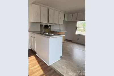 100 Stella Street, Clover, SC 29710 - Photo 3