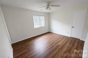 1901 Burgandy Dr, Charlotte, NC 28262 - Photo 7