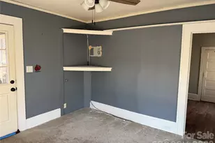 25 Craig Cir, Asheville, NC 28805 - Photo 5