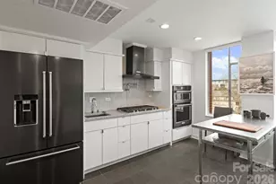 1300 Queens Rd, Charlotte, NC 28207 - Photo 15