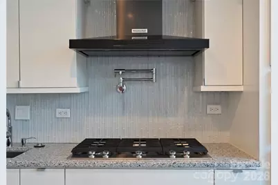 1300 Queens Road, Charlotte, NC 28207 - Photo 21